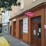Jonashouse - Great Location Near Center- Personal Or Self Check-in * 布拉迪斯拉发