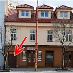 公寓 Jonashouse - Great Location Near Center- Personal Or Self Check-in 布拉迪斯拉发