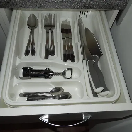 Jonashouse - Great Location Near Center- Personal Or Self Check-in * ブラチスラヴァ