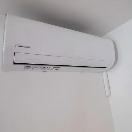 Apartment Jonas - Great Location Near Center Bratislava