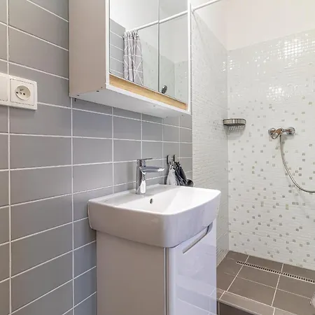 Jonashouse - Great Location Near Center- Personal Or Self Check-in * ブラチスラヴァ