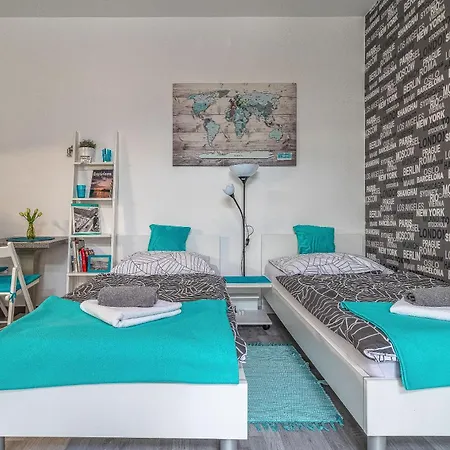 Jonashouse - Great Location Near Center- Personal Or Self Check-in Pressburg
