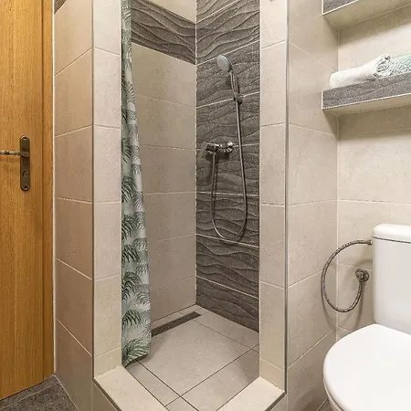 Apartman Jonashouse - Great Location Near Center- Personal Or Self Check-in