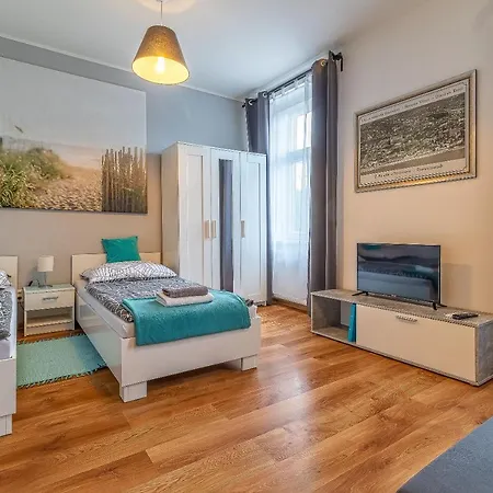 Jonashouse - Great Location Near Center- Personal Or Self Check-in * Pozsony