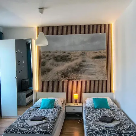 Jonashouse - Great Location Near Center- Personal Or Self Check-in *